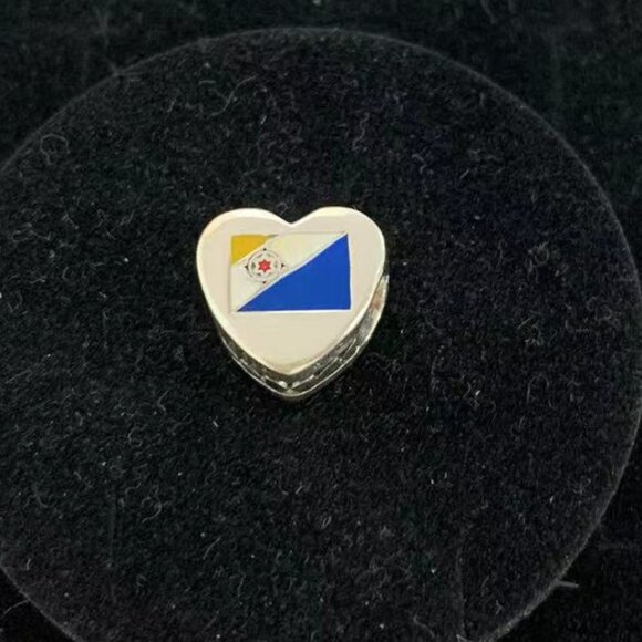 Jewelry - Bonaire Flag Heart Charm